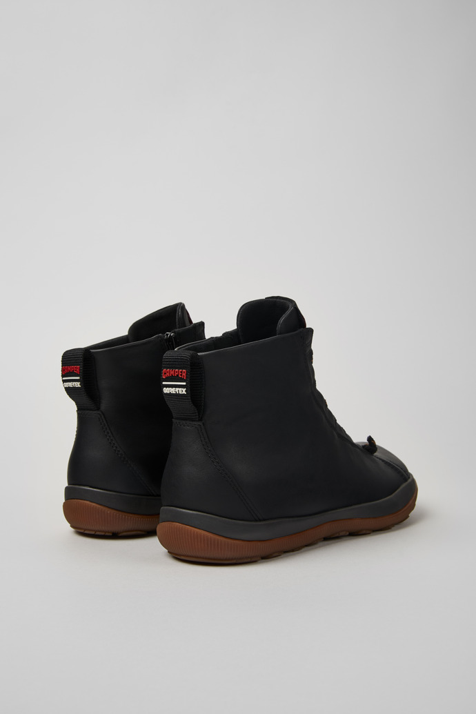 Back view of Peu Pista Black leather ankle boots for men