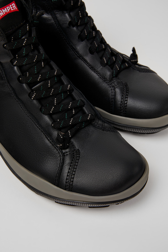 Peu Pista GM - GORE-TEX Stivali neri in pelle medio da uomo.