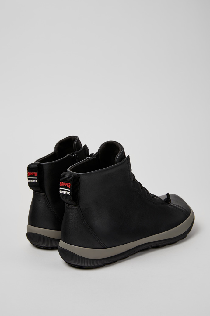 Peu Pista GM - GORE-TEX Stivali neri in pelle medio da uomo.