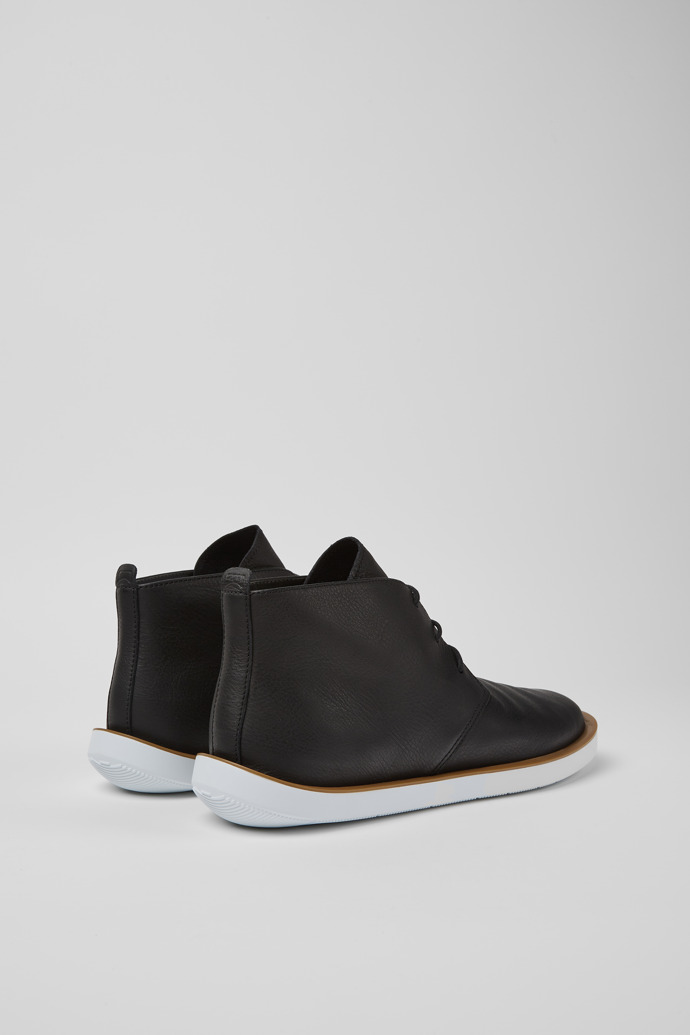Back view of Wagon Black leather men's shoes