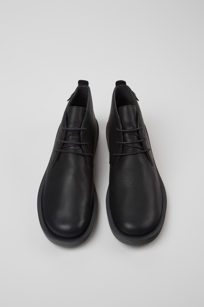 Overhead view of Wagon Black Leather Ankle Boots for Men.