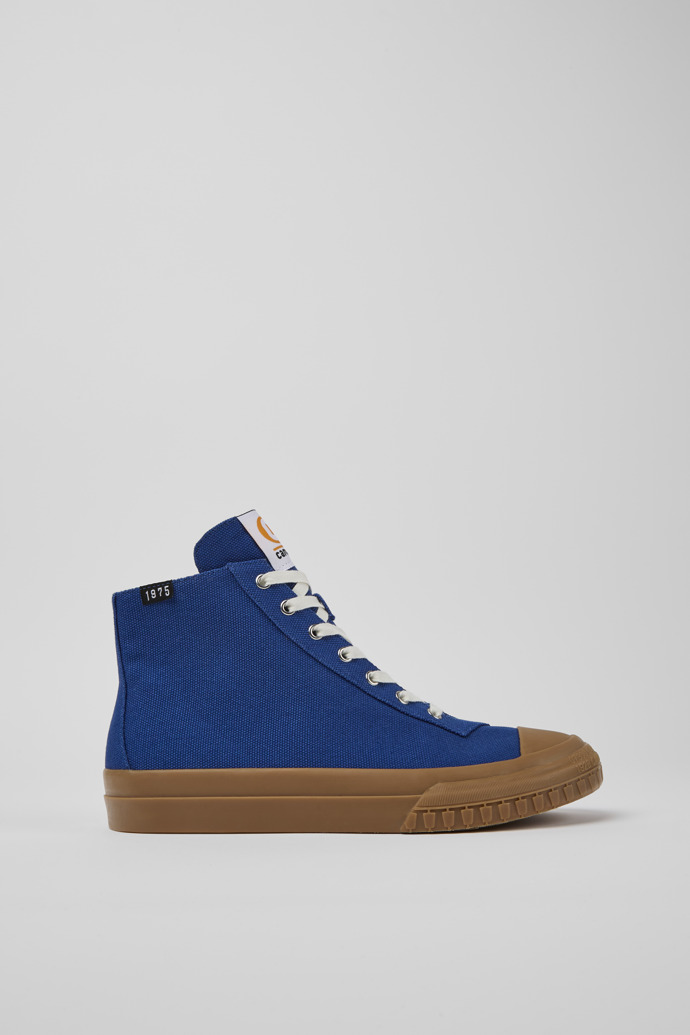 Side view of Camaleon Blue recycled cotton sneakers for men