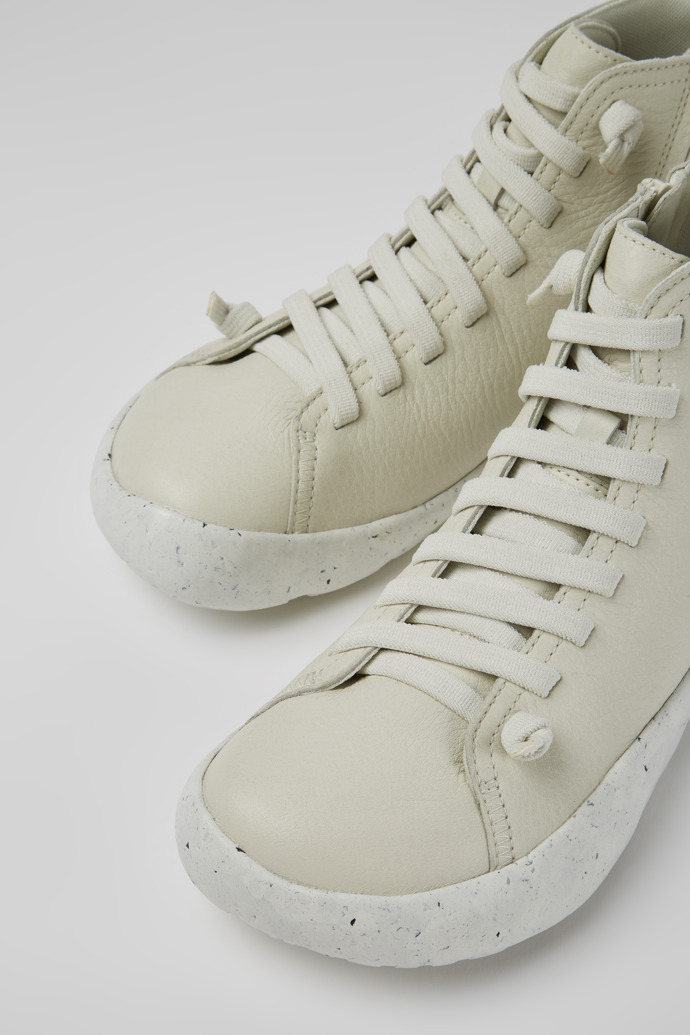Close-up view of Peu Stadium White leather ankle boots for men