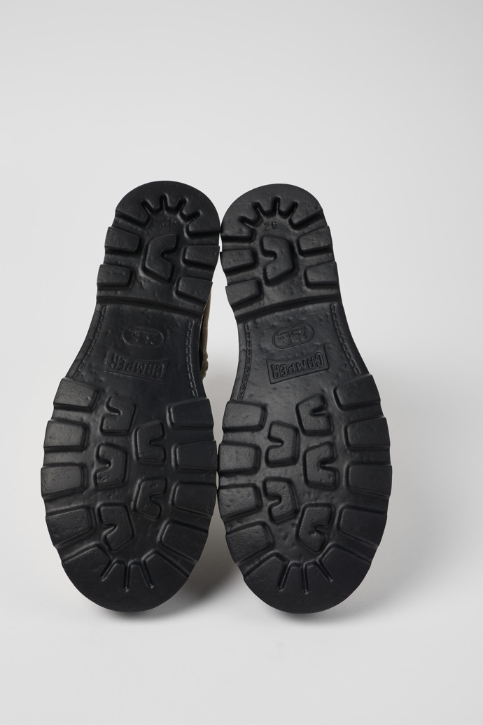 The soles of Brutus PrimaLoft® Gray medium lace boot for men