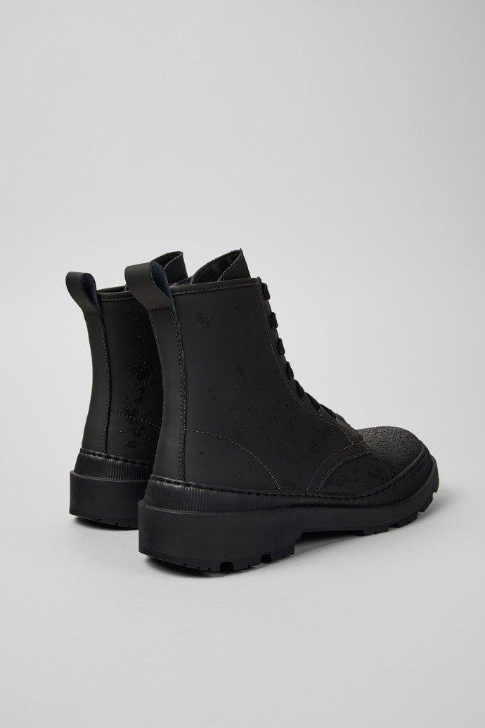 Back view of Brutus Trek MICHELIN Gray-black medium boots for men