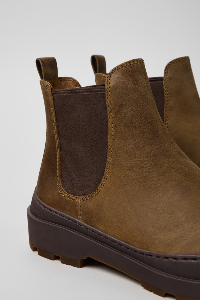 Close-up view of Brutus Trek Brown nubuck ankle boots for men