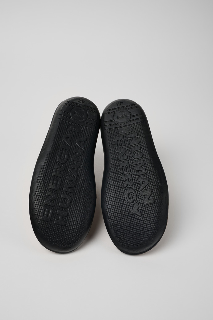 The soles of Beetle HYDROSHIELD® Brown nubuck sneakers