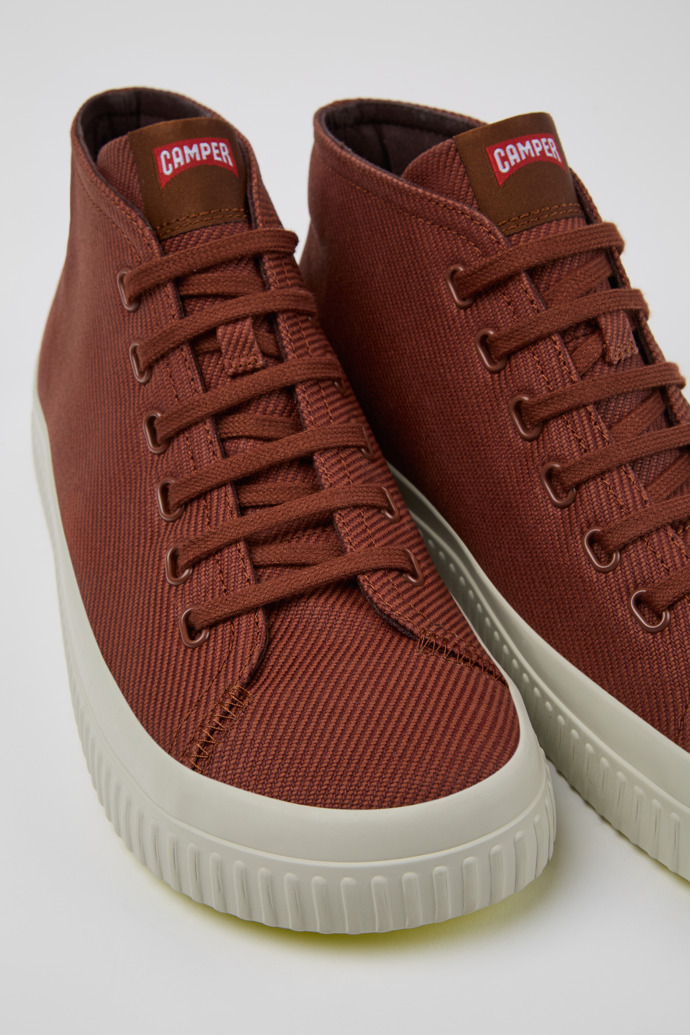 Close-up view of Peu Roda Red recycled cotton sneakers for men