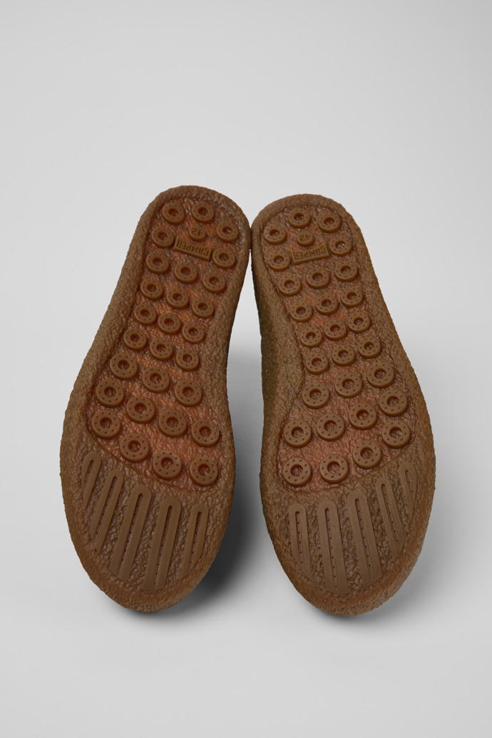 The soles of Peu Terreno Brown Nubuck Ankle Boots for Men.