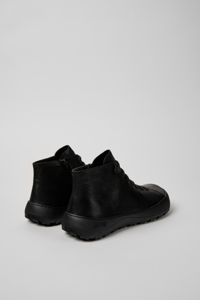Back view of Peu Serra Black Regenerative Leather and Textile Ankle Boots for Men.