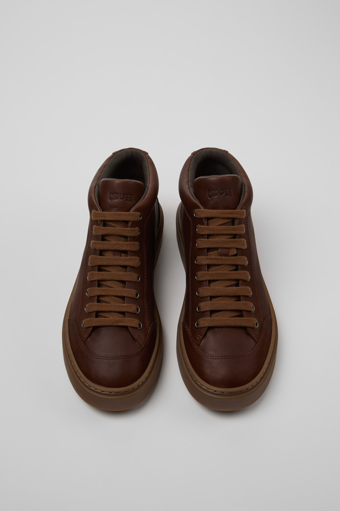 Runner Twentyfive Sapatilhas de pele castanha Para homem.