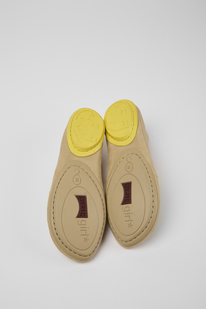 Right Zapatos de nobuk beige y amarillos para mujer