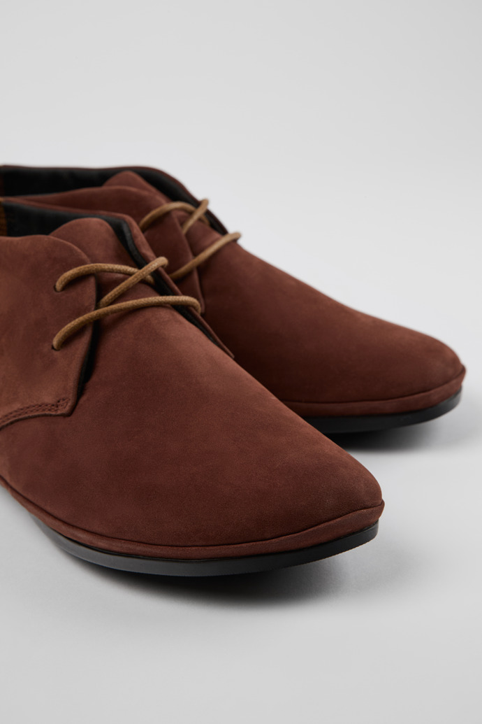 Right Bruine nubuck enkellaarzen voor dames