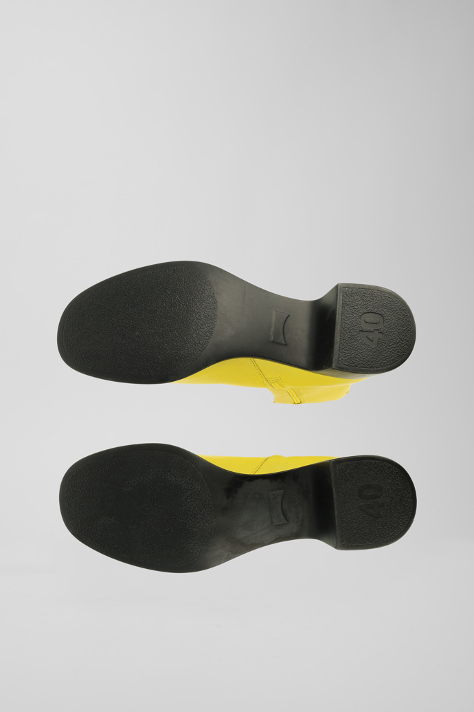 Trisha - ReWalk Good | <b>Very Good</b> | Like New