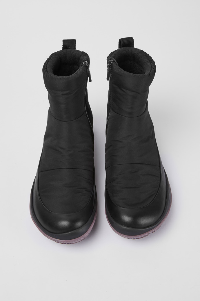 Overhead view of Peu Pista Black leather and polyester boots