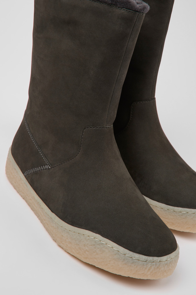 Close-up view of Peu Terreno Gray nubuck boots for women