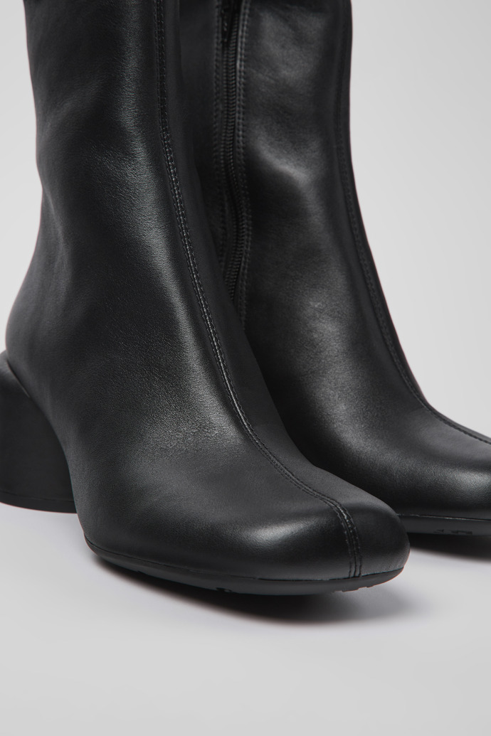 Niki Bottes en cuir noir pour femme