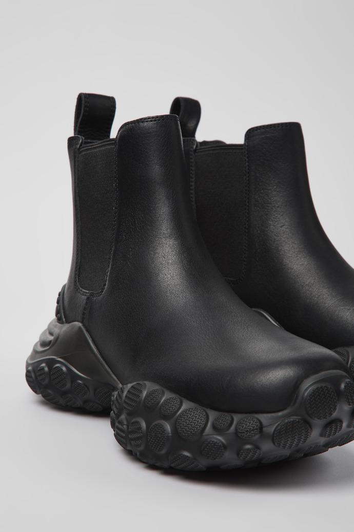 Close-up view of Pelotas Mars Black responsibly raised leather ankle boots