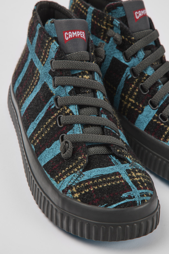 Close-up view of Peu Roda Blue multicolored recycled wool sneakers for women