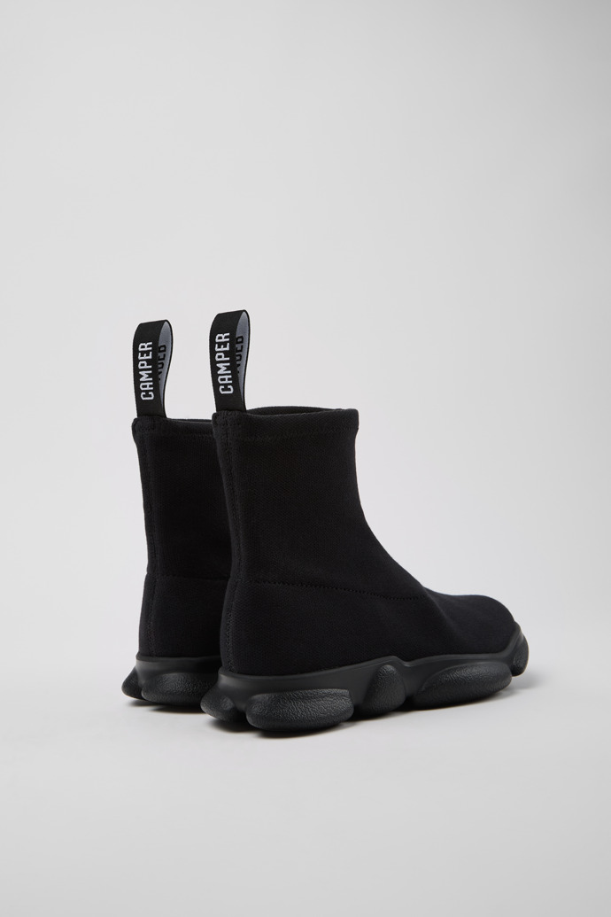 มุมมองด้านหลังของ Karst Black TENCEL® Lyocell Women's Mid Boots.