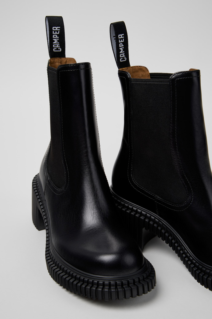 Pix London Botas de media caña de piel negra para mujer.