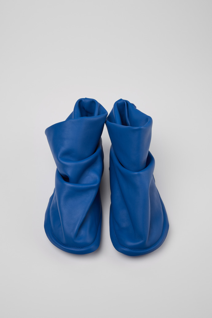 Overhead view of Camper x ISSEY MIYAKE - Peu Form Blue Leather Ankle Boots for Women.