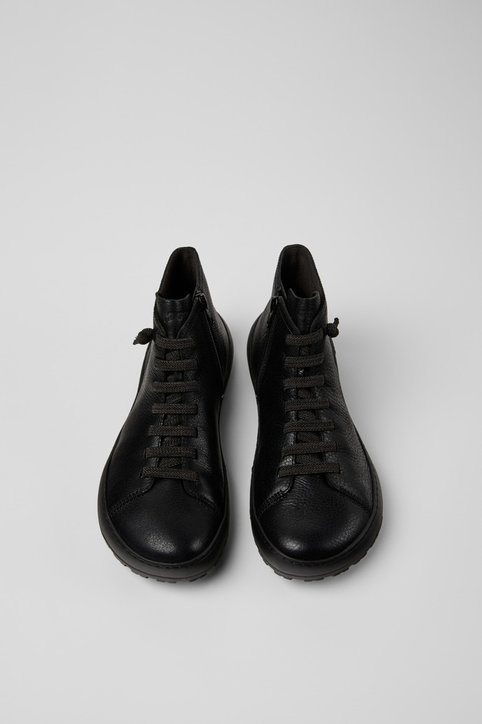 Peu Serra Schwarze Lederstiefelette für Damen.