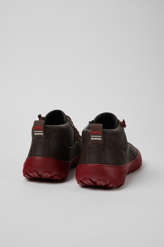 Peu Serra Braune Stiefeletten aus Leder und Nubukleder für Damen.