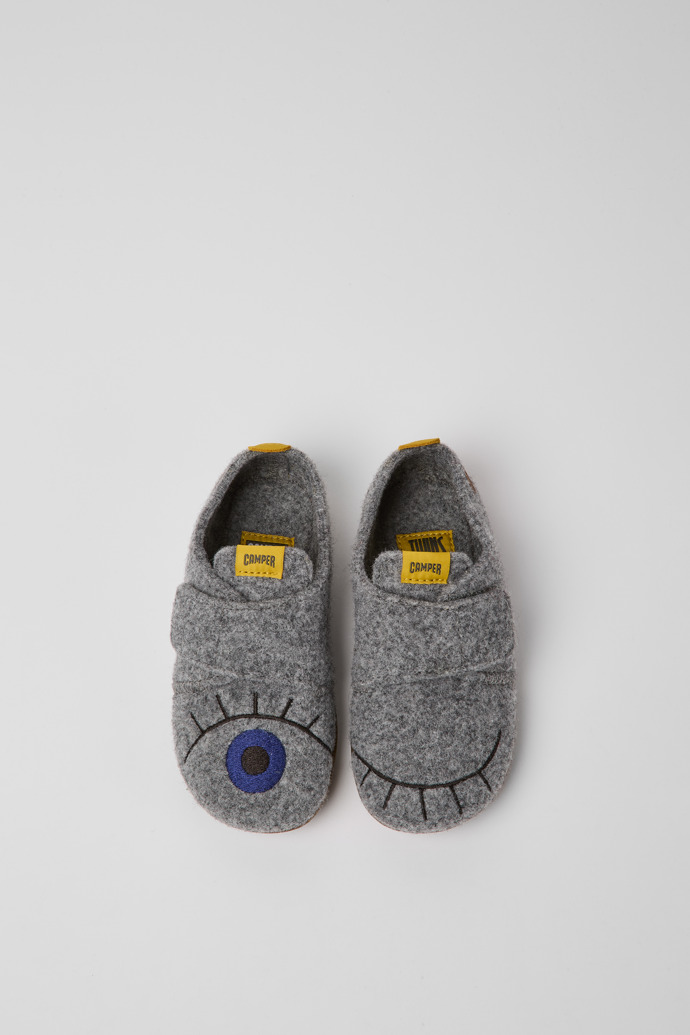 Overhead view of Twins Gray natural wool slippers