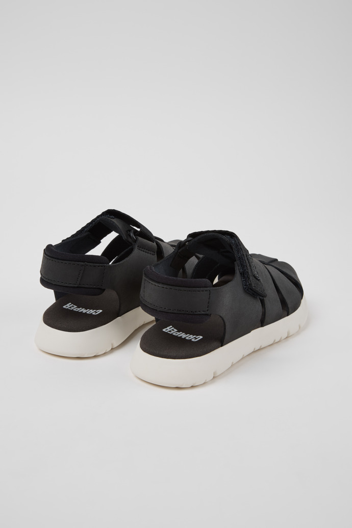 Oruga Sandales fermées noires en cuir et textile pour enfants.