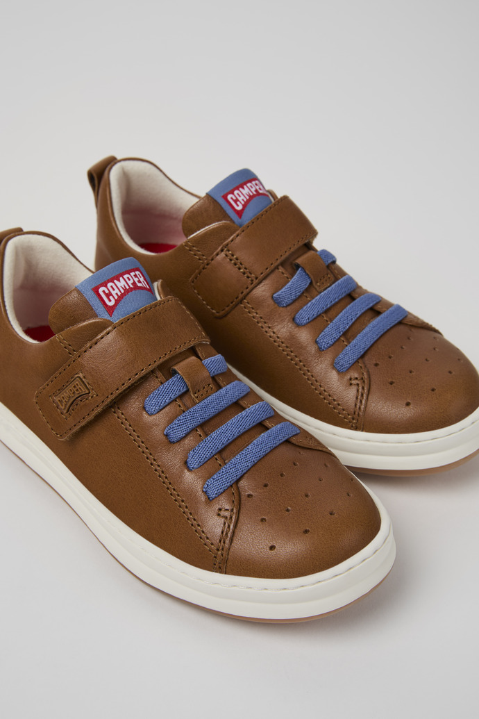 Close-up view of Runner Brown Leather Kids' Sneaker.