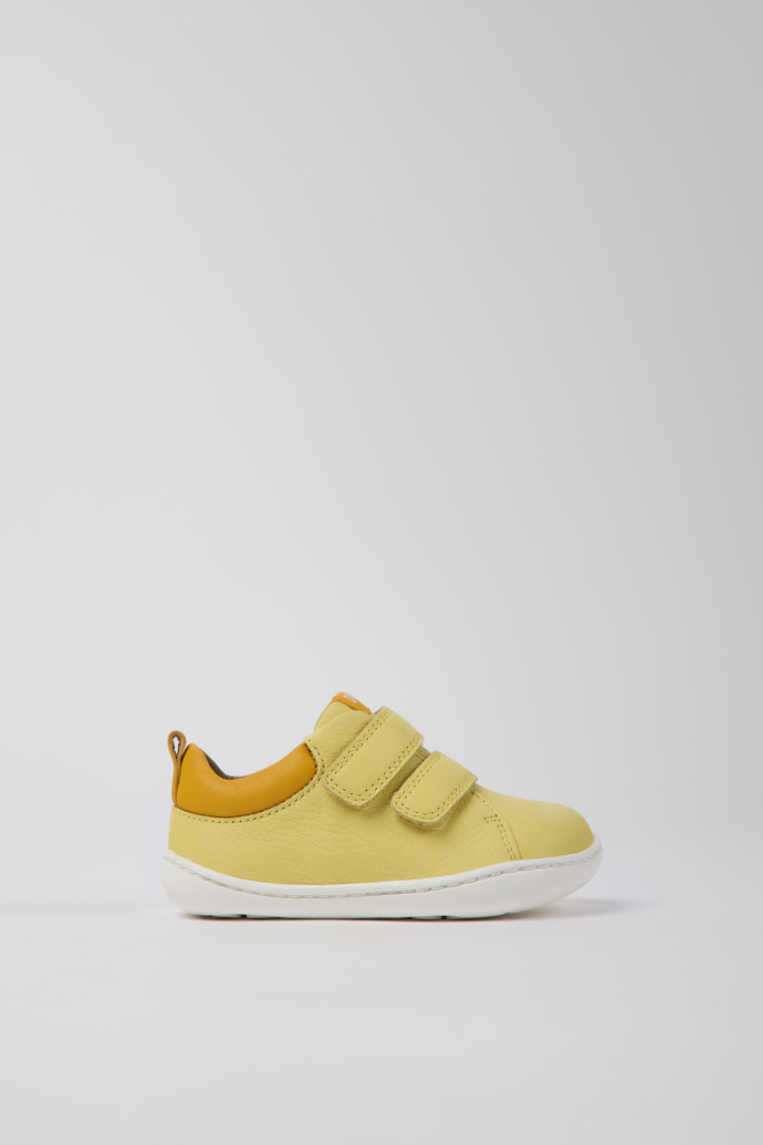 Side view of Peu Yellow leather shoes for kids