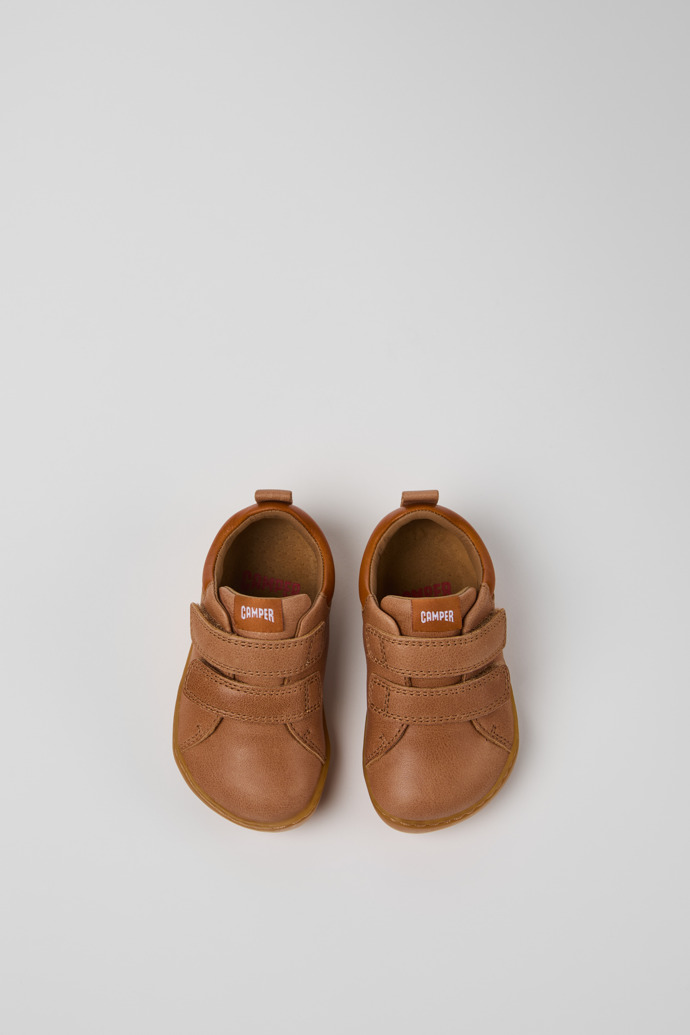 Peu Sneaker infantil de pell multicolor.