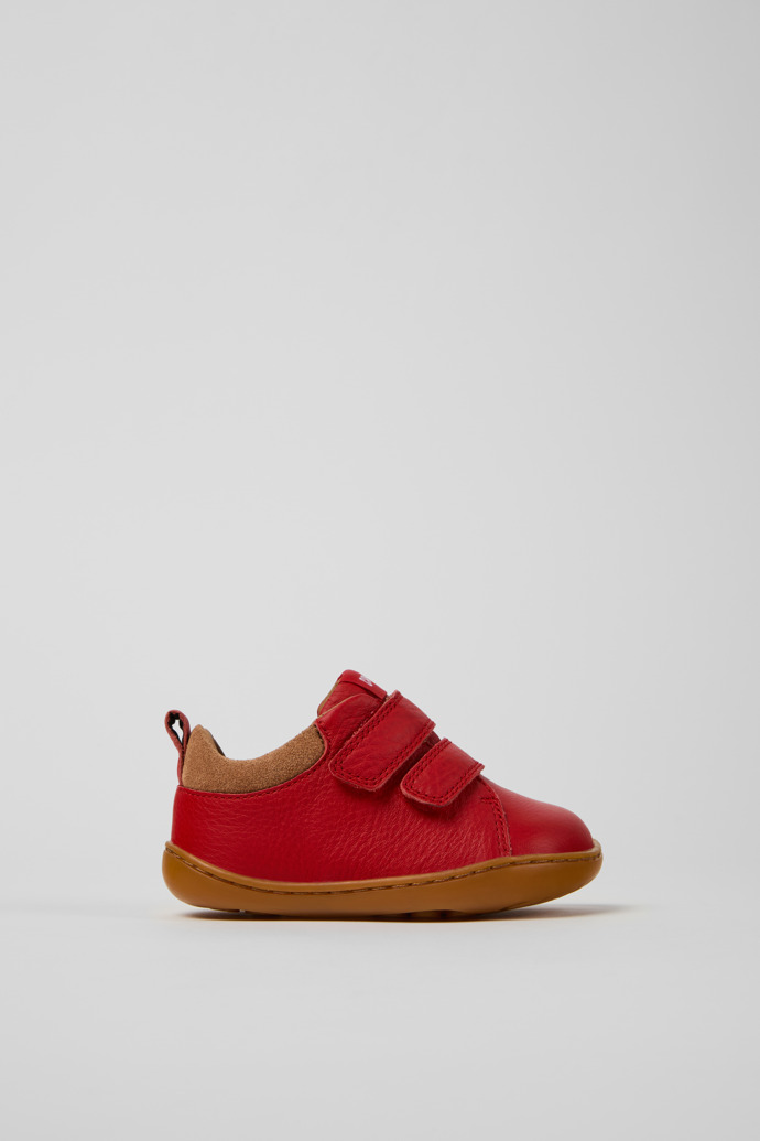 Peu Baskets en cuir et nubuck rouges et marron pour enfants.