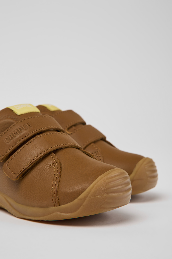 Close-up view of Dadda Brown leather sneakers for kids