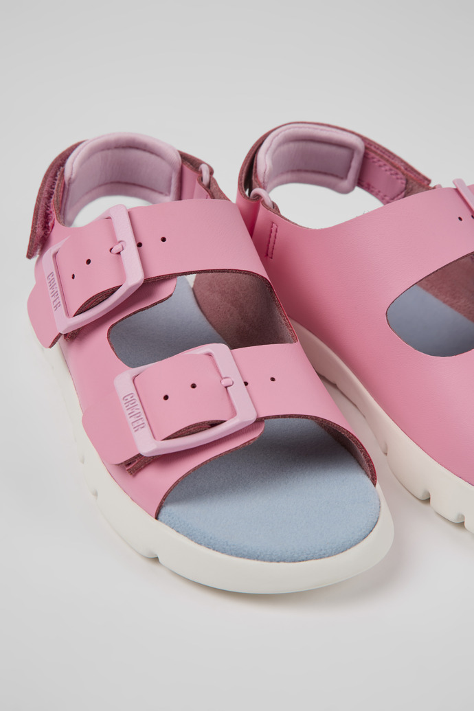 Oruga Sandálias em couro cor-de-rosa para criança