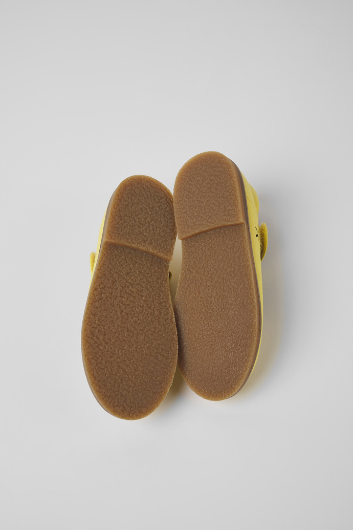 The soles of Savina Yellow leather shoes for kids