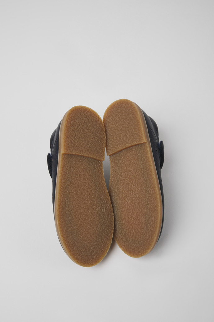 The soles of Savina Navy blue leather shoes for kids