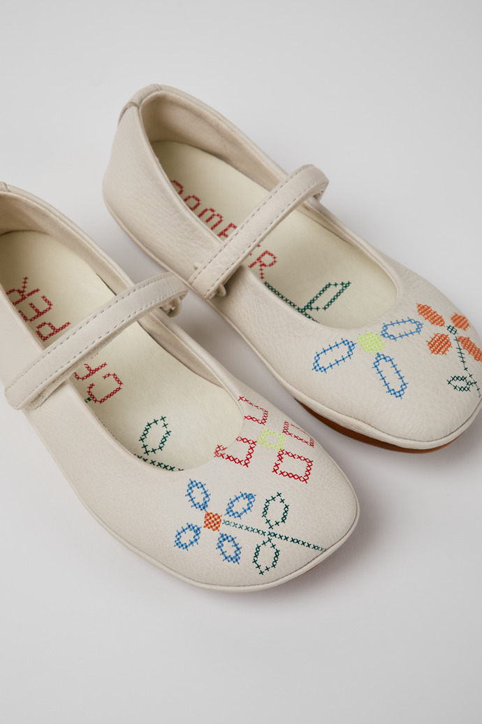 Close-up view of Twins White Leather Ballerina for Kids.