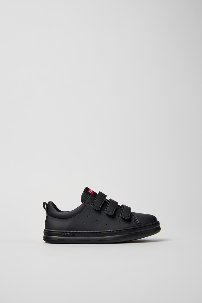 Runner Sneaker infantil de pell reciclada de color negre.