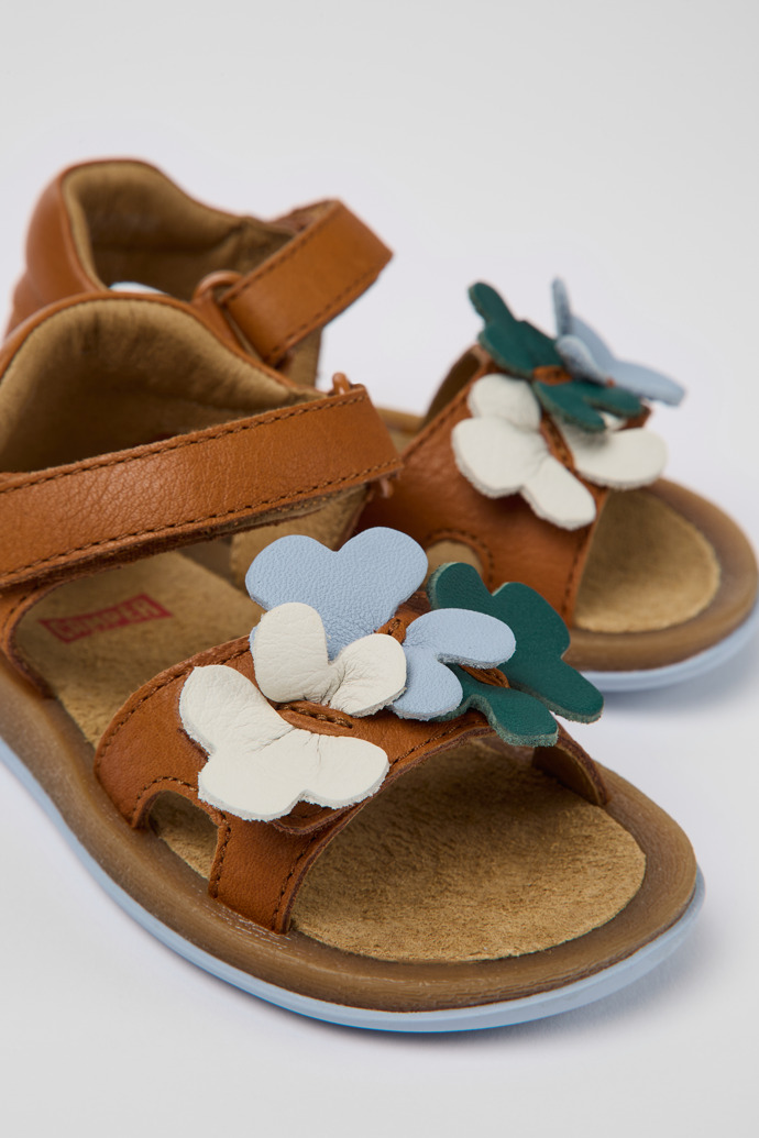 Close-up view of Twins Brown leather sandals for kids