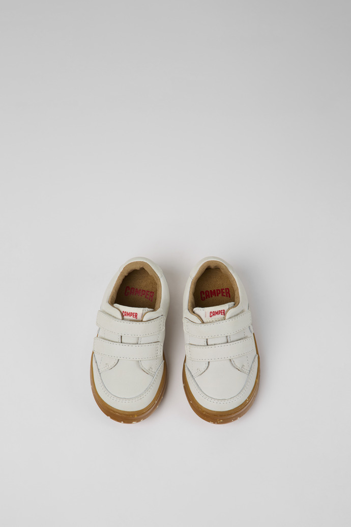 Overhead view of Runner White non-dyed leather sneakers for kids