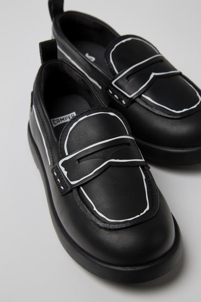 Close-up view of Twins Black leather shoes for kids