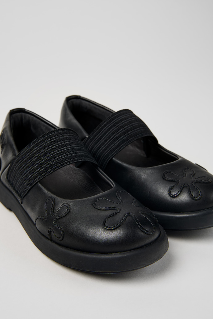 Close-up view of Twins Black leather shoes for kids