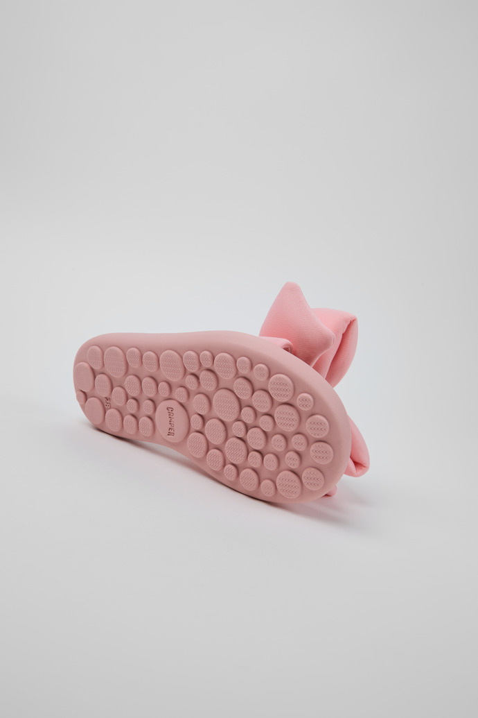 The soles of Pelotas Flota Pink Recycled PET Kids' Sandals.