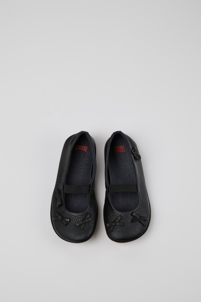 Overhead view of Twins Black Leather Ballerinas for Kids.