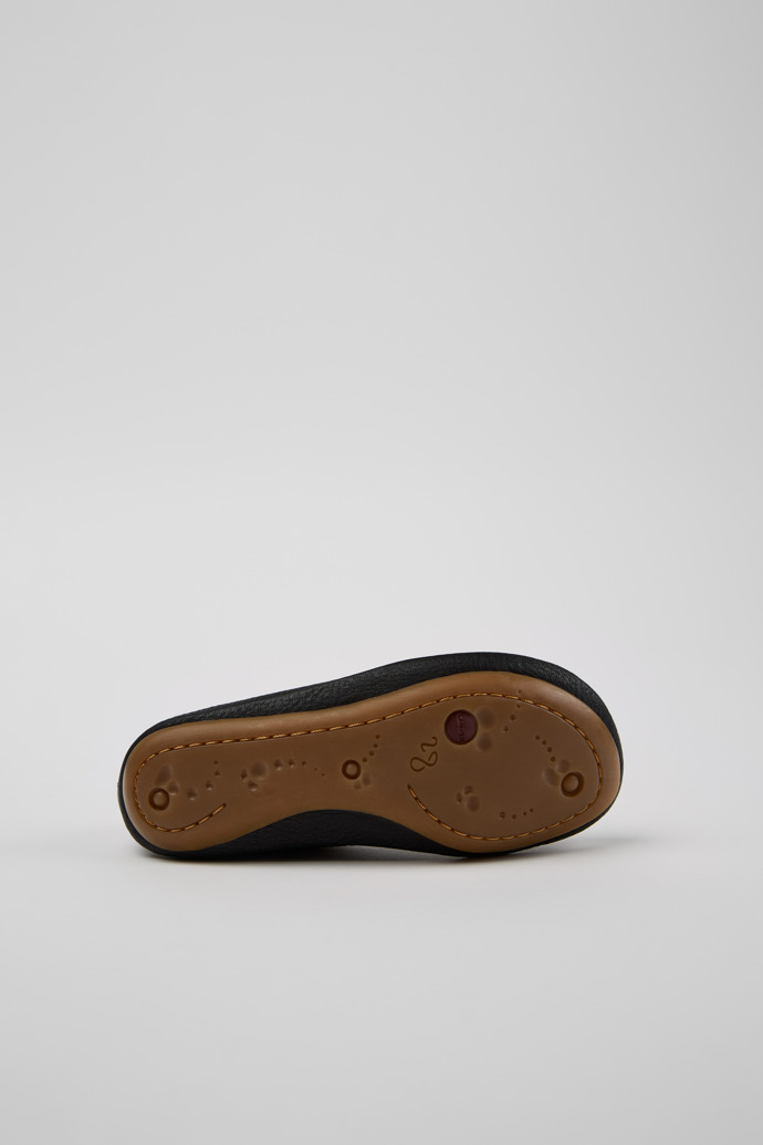 The soles of Twins Black Leather Ballerinas for Kids.