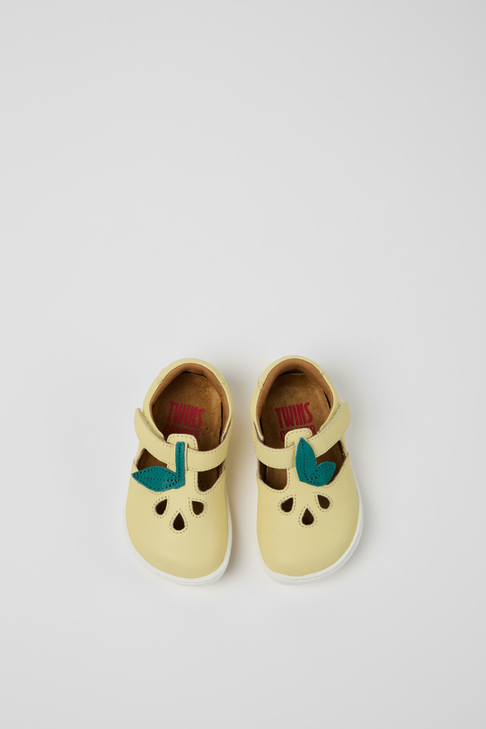 Overhead view of Twins Yellow Leather Closed Sandals for kids.