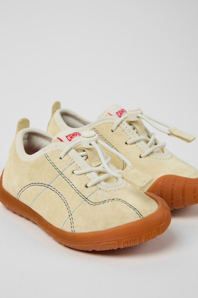 Twins Gele nubuck kindersneaker.