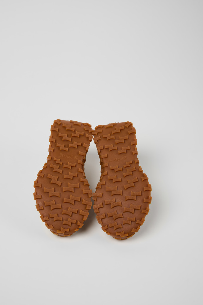 The soles of Twins Beige Textile and Nubuck Leather Sneakers for kids.